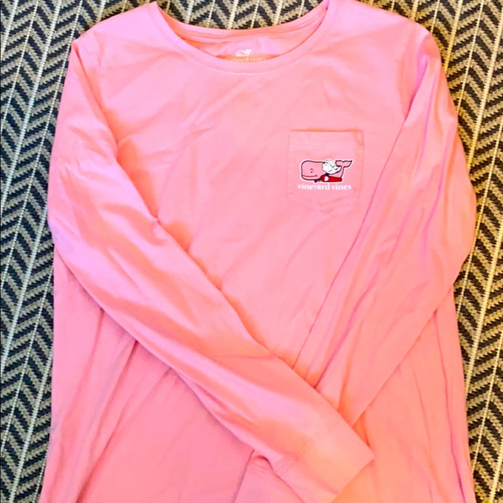 Vineyard Vine long sleeve Valentines tee